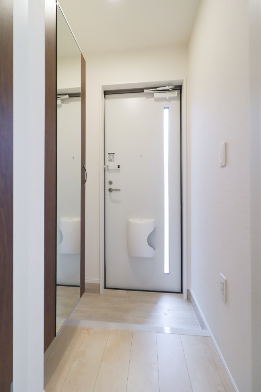 玄関　図面と現状に相違がある場合には現状を優先