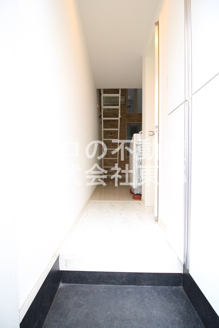 玄関　玄関から見たお部屋です♪