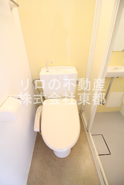 トイレ　洗浄・暖房便座付です！