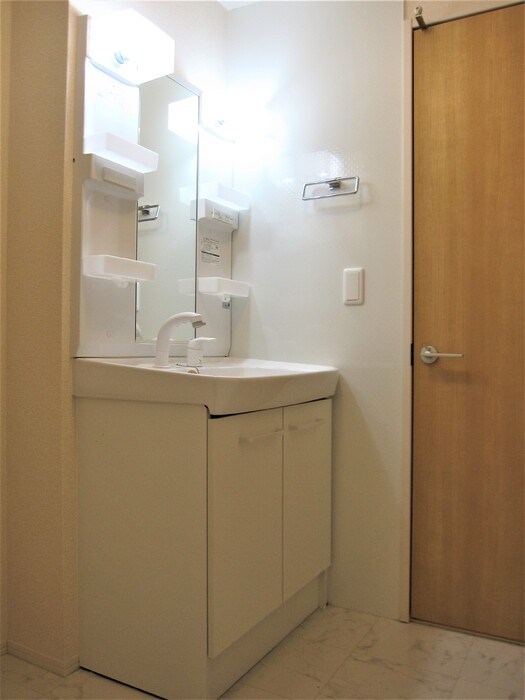 洗面設備　洗髪洗面化粧台