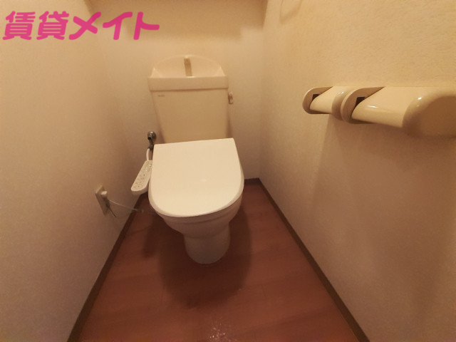 トイレ　反転タイプ参考写真