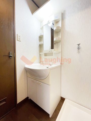 洗面設備　使いやすい洗面所です※同タイプのお部屋になります。