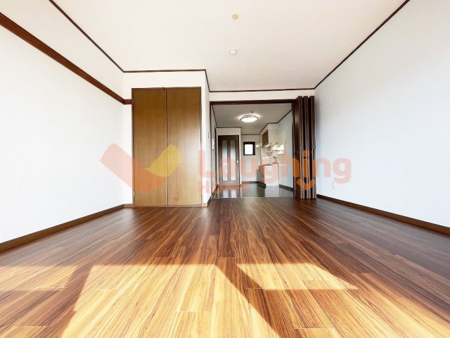 居室・リビング　おしゃれな居間です※同タイプのお部屋になります。