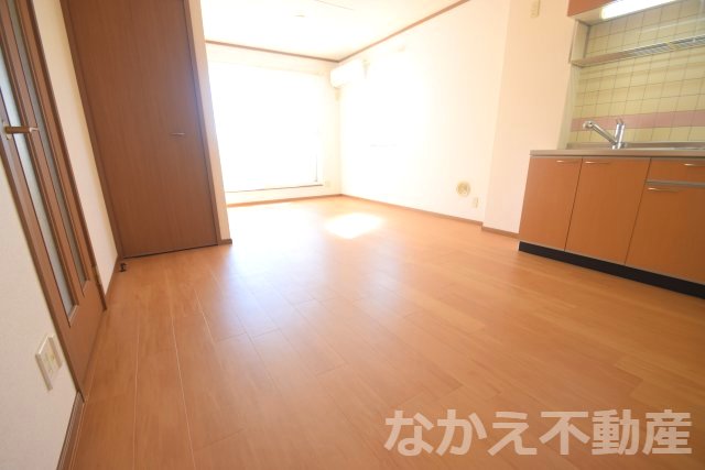 居室・リビング　個人の部屋や寝室として使える洋室です