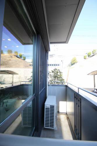 バルコニー　※家具・備品は契約に含まれません。