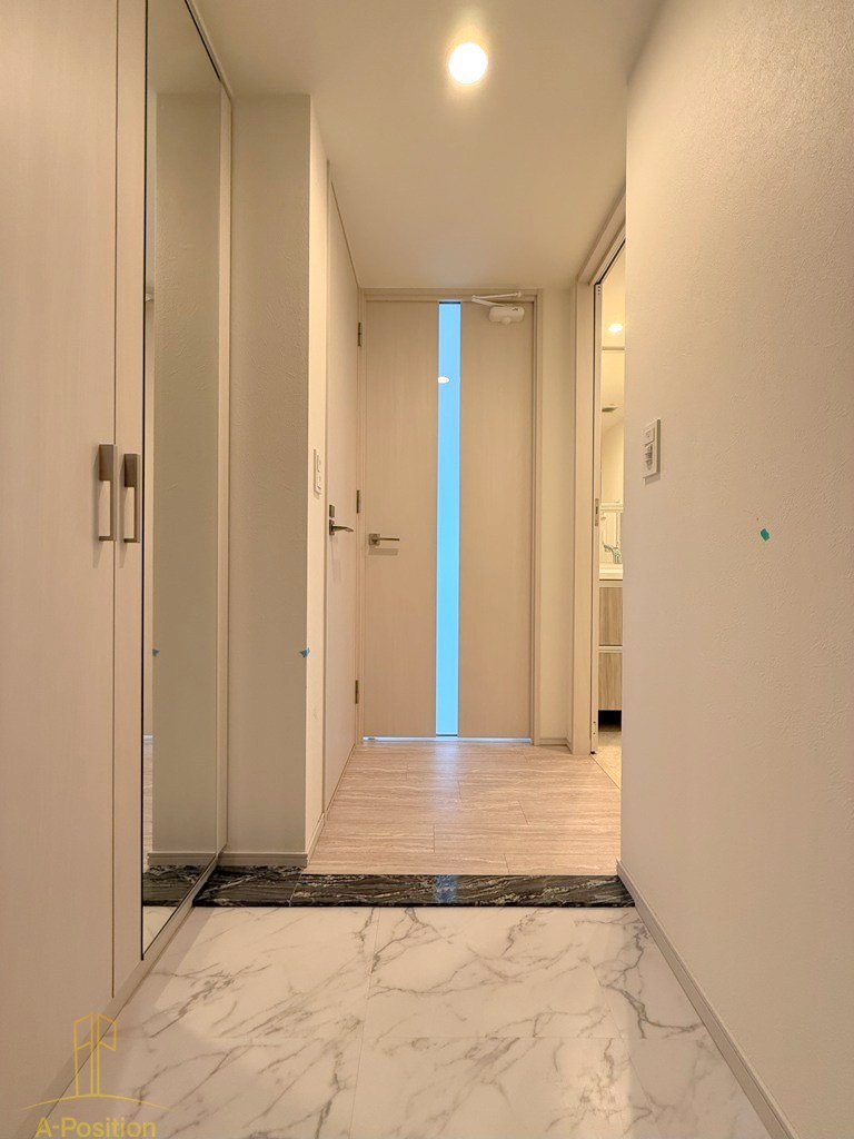 玄関　ソルレヴェンテ新梅田