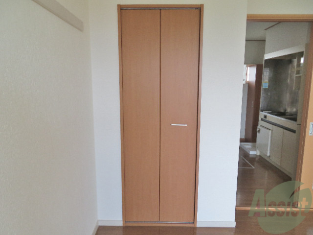 収納　収納は高さがあるので沢山物が入れられそう！