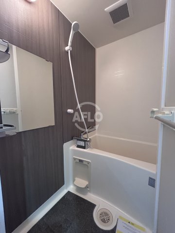 バス・シャワールーム　アーデン江坂　浴室