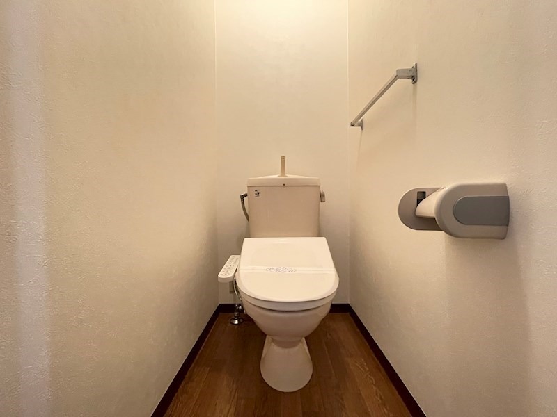 トイレ　同型タイプ