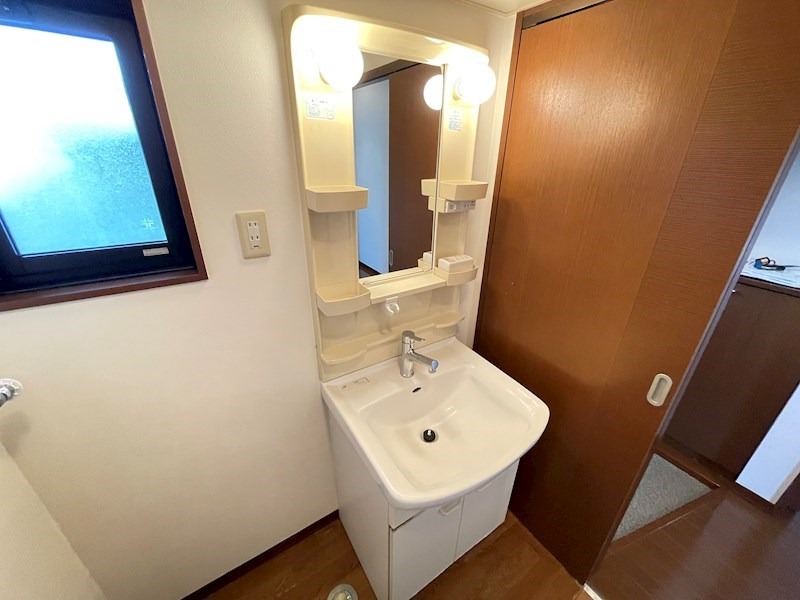 洗面設備　同型タイプ