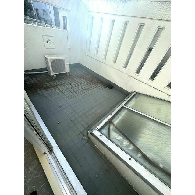 バルコニー　参考写真（同物件別部屋）