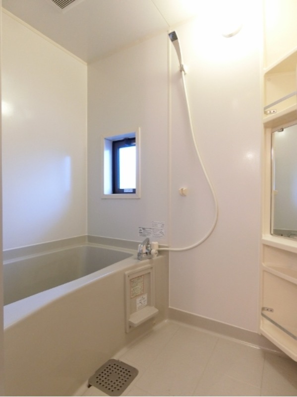 バス・シャワールーム　図面と現状に相違がある場合には現状を優先