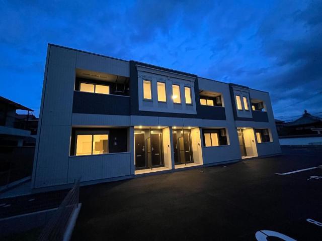 建物外観　外観写真（夜）