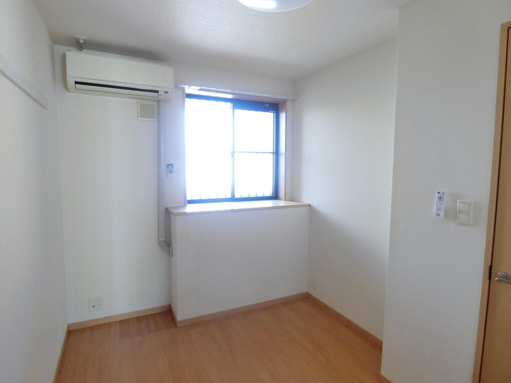 その他部屋・スペース　4.1帖の洋室 ※別部屋の写真を使用しています