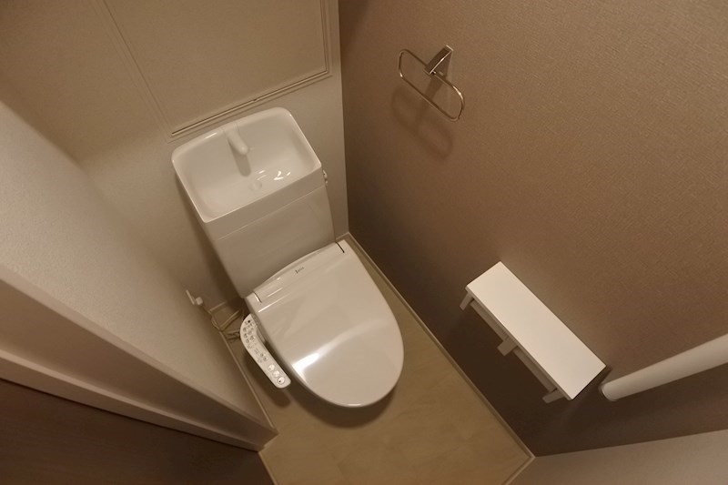 トイレ　トイレって何故か落ち着くスペースですね