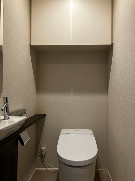 トイレ　落ち着いたトイレです