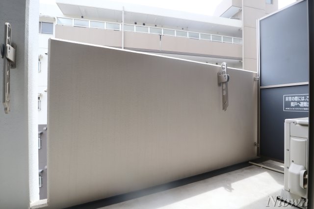 バルコニー　陽当たり良好なバルコニーです