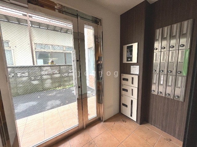 ロビー　オートロック、宅配ボックス有