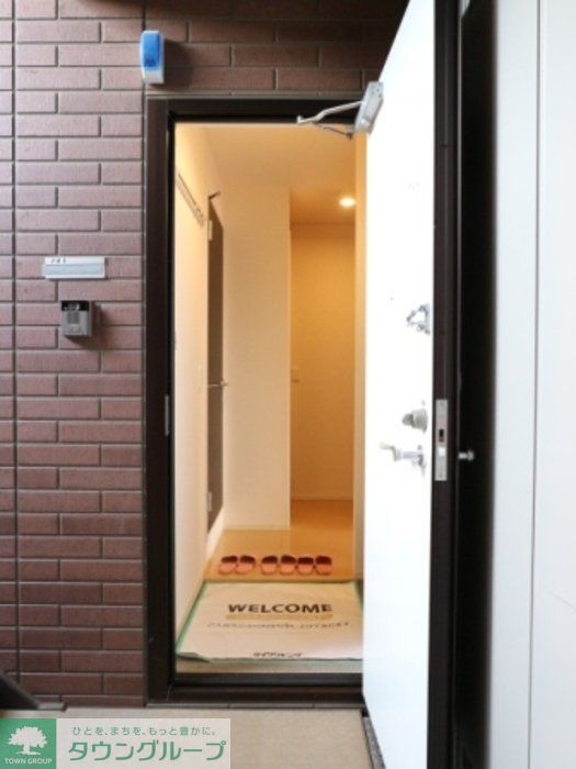 玄関　※別号室参考写真です