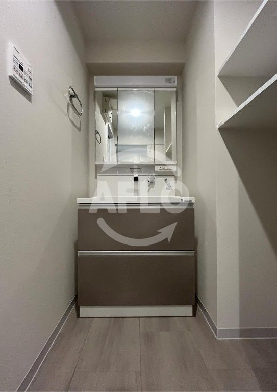 洗面設備　ハピネスガーデン新大阪　洗面台