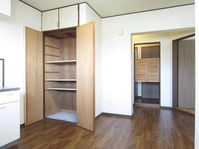 居室・リビング　同タイプ（イメージ）