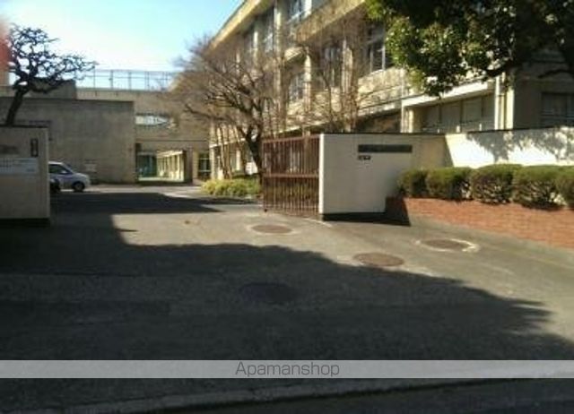 中学校　立川市立第九中学校（中学校）まで1693m