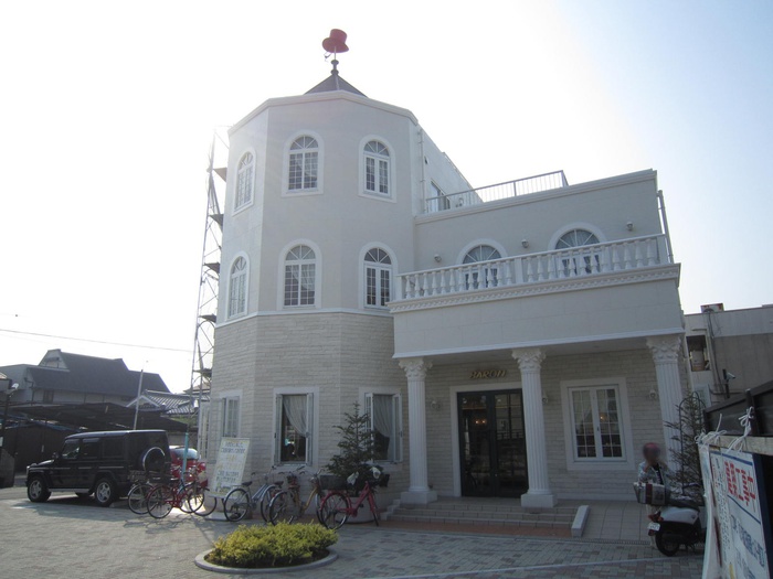 飲食店　パティスリー　バロン（飲食店）まで650m