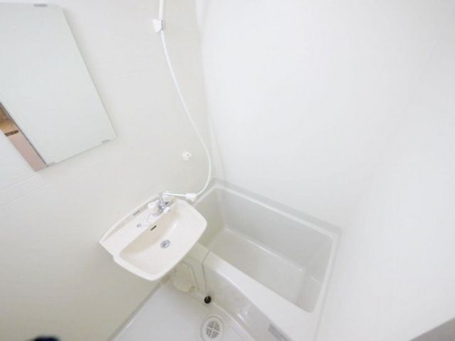 バス・シャワールーム　バスルーム