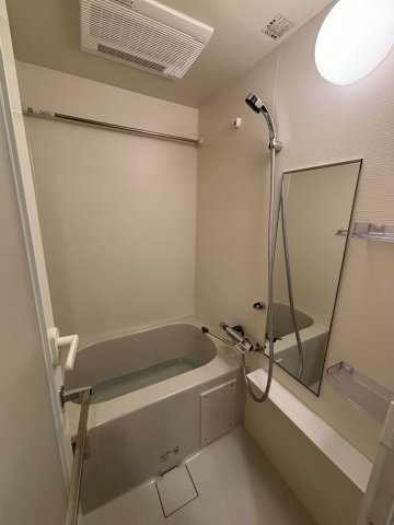 バス・シャワールーム　日々の疲れを癒すお風呂付です