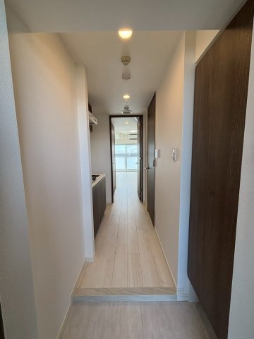 玄関　収納もある玄関です