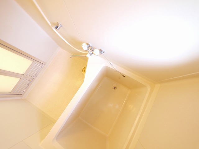 バス・シャワールーム　日々の疲れを癒すお風呂付です