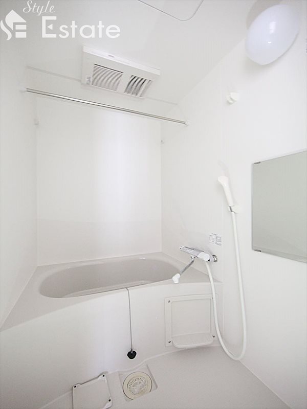 バス・シャワールーム　バスルーム