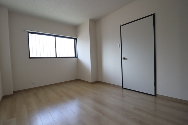 その他部屋・スペース　玄関横洋室！