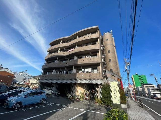 建物外観　エレベーター完備のマンションです