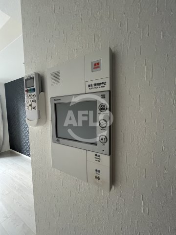 セキュリティ　プレイシズ新大阪　モニター付きインターホン