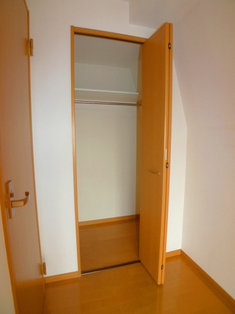 収納　別室参照