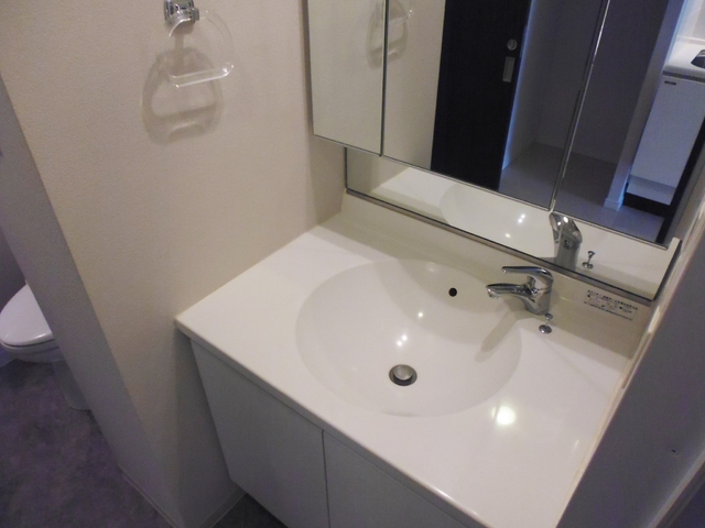 洗面設備　大きくてとっても使いやすい洗面台です☆