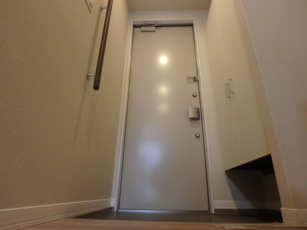 ヴァンベール緑が丘の玄関写真