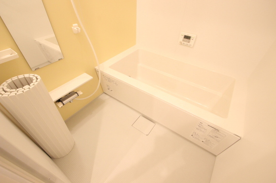 バス・シャワールーム　※別部屋の写真です