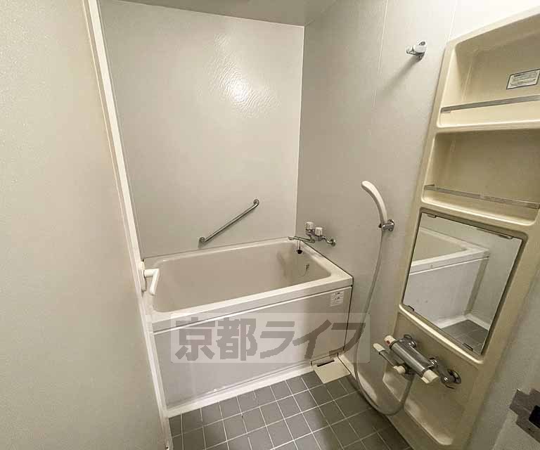 バス・シャワールーム　家具家電は撤去されます