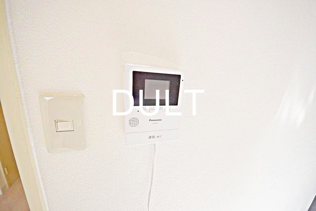 セキュリティ　モニター付きインターホンです。