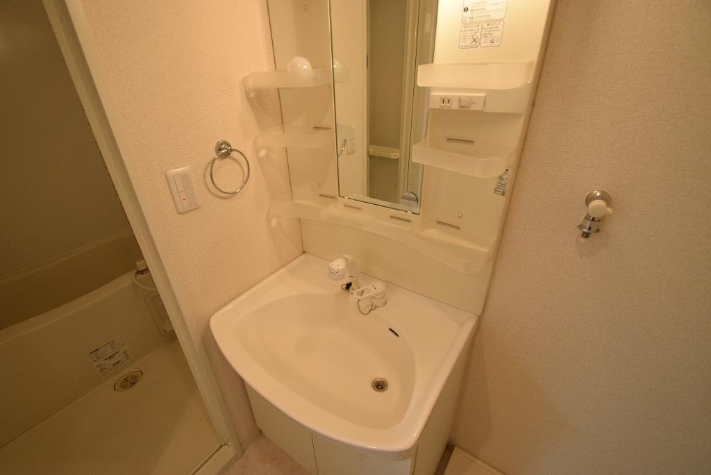 洗面設備　洗髪洗面化粧台