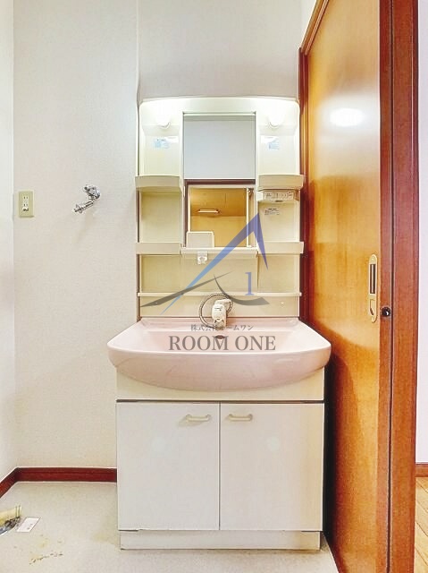洗面設備　独立洗面台です。