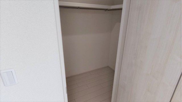 収納　ウォークインクローゼットなので収納面も安心です