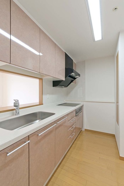 キッチン　※写真は同タイプ住戸です。