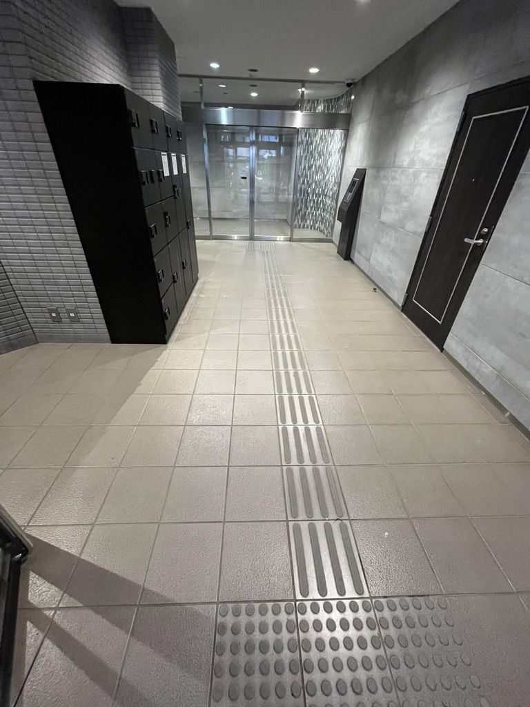 ロビー　エントランス