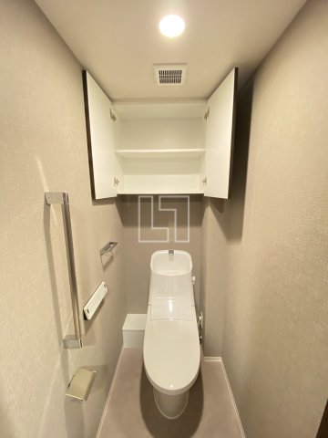 トイレ　シティタワー大阪本町　温水洗浄便座