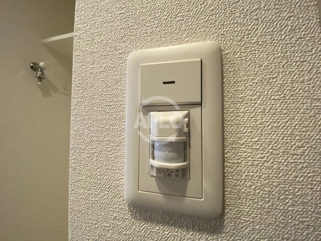 その他　スプランディッド天王寺DUE　人感センサーライト