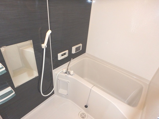 バス・シャワールーム　ゆったりバスルーム♪