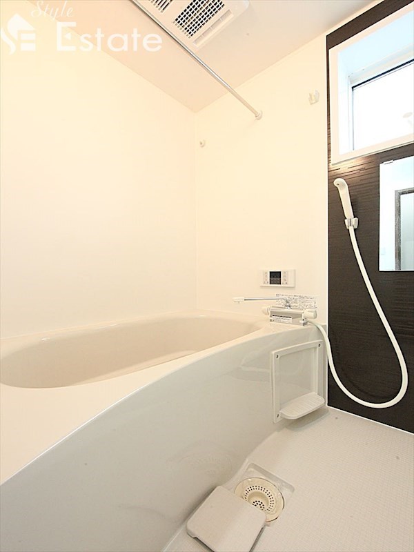 バス・シャワールーム　バスルーム